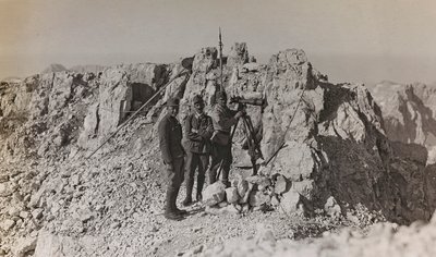 Álbum "Meine weltkriegs - Erinnerungen South-West Front (Caríntia, Itália, Tirol do Sul) (My world war - memories of the South-Western Front in Carinthia, Italy, Trentino-Alto Adige) 31/03/1915-12/11/1918 - Josef Zohles Wien ": Arquiduque da Áustria Ferdin de Josef Zohles