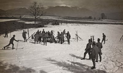 Álbum "Meine weltkriegs - Erinnerungen South-West Front (Caríntia, Itália, Tirol do Sul) (A minha guerra mundial - memórias da Frente Sudoeste na Caríntia, Itália, Trentino-Alto Adige) 31/03/1915-12/11/1918 - Josef Zohles Wien ": soldados em esquis (foto a de Josef Zohles