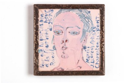 Azulejo com o retrato de Madame Dufy de Josep Artigas