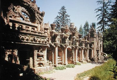 O Palácio Ideal, construído entre 1879 e 1912 de Joseph Ferdinand Cheval