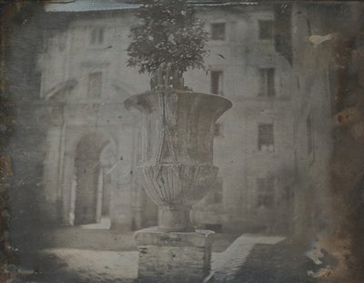 Vaso, Santa Cecília em Trastevere, Roma, 1842. de Joseph Philibert Girault De Prangey