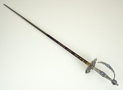 Espada pequena, c.1790 (aço facetado, polido, azulado e dourado com utensílios de ferro e Jasper) de Josiah Wedgwood