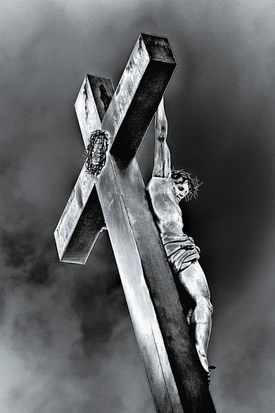 Crucificação no Palácio do Papa, 2015 (fotografia repintada) de Joy Lions