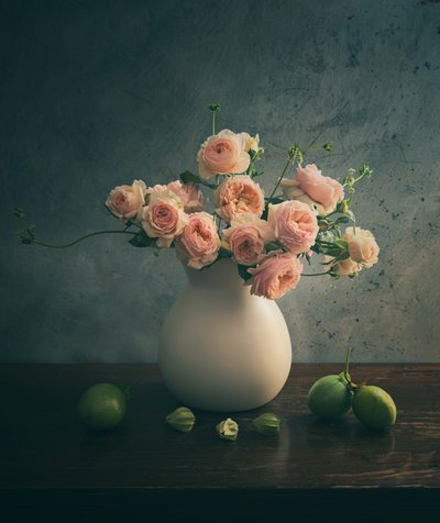 Natureza morta com rosas cor-de-rosa de Judy Tseng