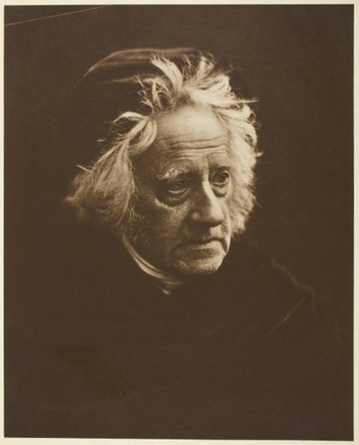 Sir John Herschel, 1867, impresso em 1875. de Julia Margaret Cameron