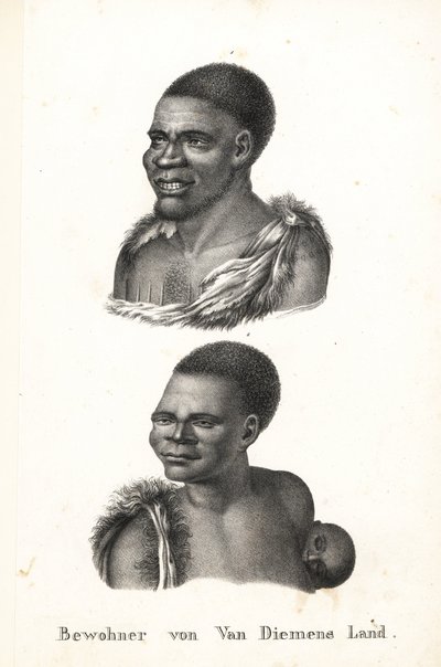 Nativos da Tasmânia, Terra de Van Diemen. Grou Aagara, homem com escarificação no peito e capa de pele de animal, e Arra-Maida, mulher com uma criança às costas num papoose de canguru. Os nativos da Tasmânia foram exterminados pelos colonizadores. Copiado  de Karl Joseph Brodtmann