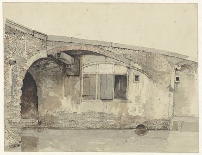 Ponte velha com uma casa ou janelas de adega sob o cais de Kasparus Karsen