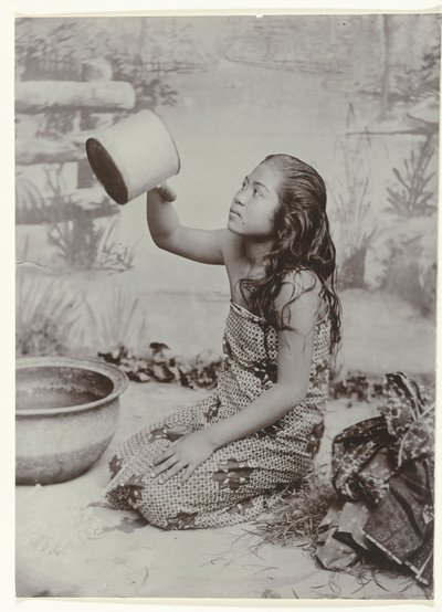 Retrato de estúdio de uma jovem lavadeira javanesa de Kassian Cephas