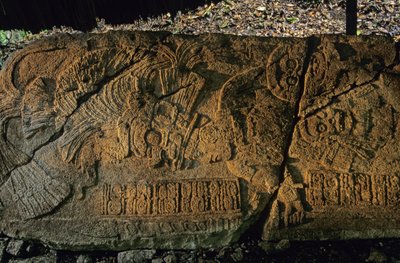 Guatemala; Maya; Aguateca, Monumento de pedra Tan Te