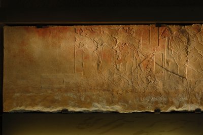 Banco do trono do Templo 19, Palenque, México, escultura de Akhal Mo Nab, 2005 (foto) de Kenneth Garrett