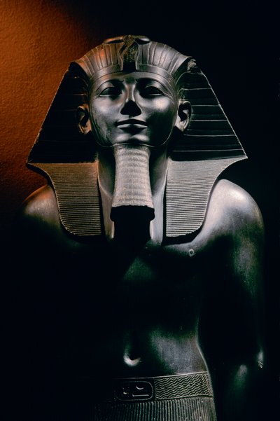 Tutmosis III, Tutmés III, Tutmés III, estátua, Museu de Luxor, Egipto, Novo Reino de Kenneth Garrett