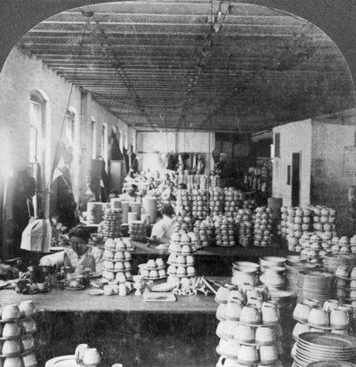 Artistas que decoram artigos de porcelana, Trenton, Nova Jersey, EUA, início do século XX de Keystone View Company