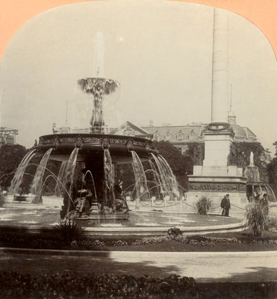 Praça Real, Fonte, Stuttgart, Alemanha, 1896. de Keystone View Company