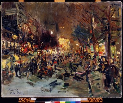 Grand Boulevard em Paris (Boulevard em Paris). Vista da rua movimentada à noite. Você pode ver as colunas de Morris à direita. Pintura de Konstantin Alexeyevich Korovin (Constantin Korovin) (1861-1939), óleo sobre tela de Konstantin Alekseevich Korovin