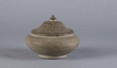 Caixa com tampa, dinastia Silla, 55 aC-935 (grés) de Korean School