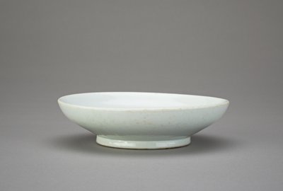 Prato com inscrição de inventário datado de 1832, 1832 de Korean School