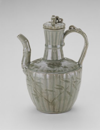 Ewer com Bambu em forma de Bambu, Fluting, e Folhas (grés com vidrado de celadon e decoração de vegetação rasteira incisa e esculpida) de Korean School