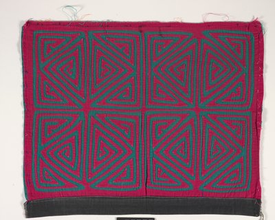 Painel de Camisa (mola), c.1950 (algodão aplicado) de Kuna Indian Culture