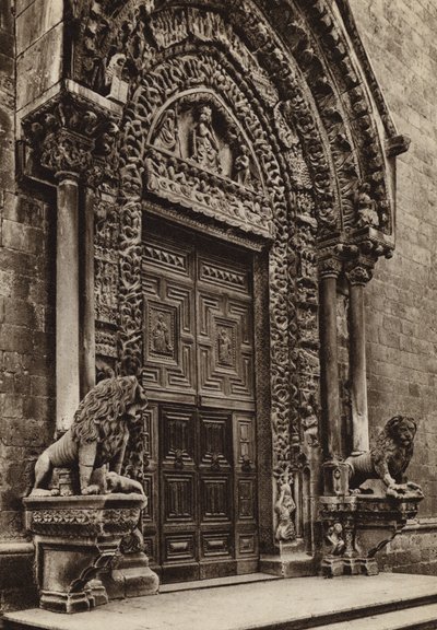 Itália: Altamura, Puglie, Catedral (foto p/b) de Kurt Hielscher