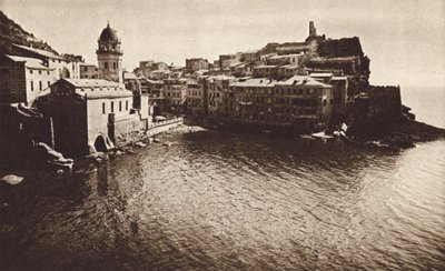 Itália: Vernazza, Riviera (foto p/b) de Kurt Hielscher