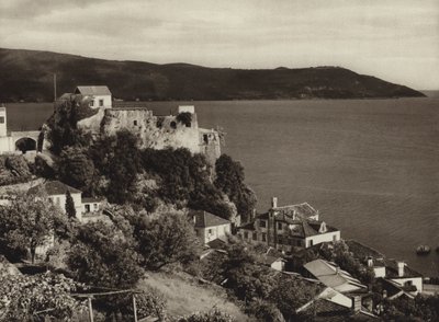 Jugoslávia: Castelnuovo na Baía de Cattaro (foto a p/b) de Kurt Hielscher