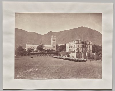 Sem título (Hong Kong, Catedral de São João, do Parade Ground, H.M. Regiment on Parade) de Lai Fong (Afong Studio)