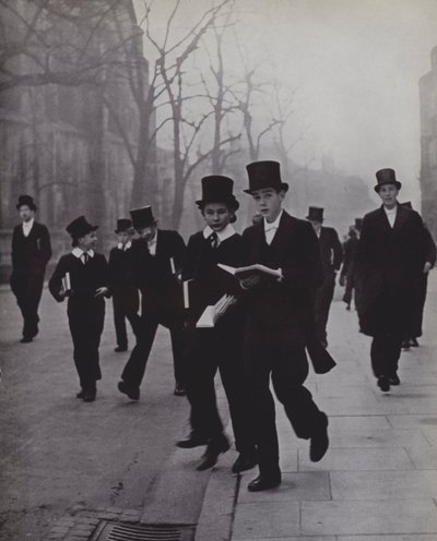Entre Capela e Escola, Eton (foto a p/b) de Laszlo Moholy Nagy