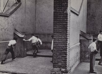 Fives, Eton (foto a p/b) de Laszlo Moholy Nagy