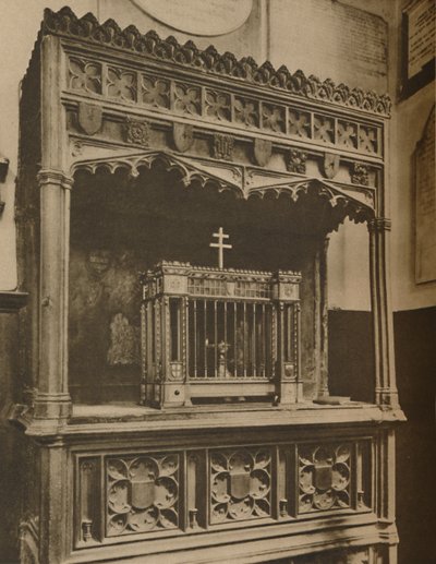 Lâmpada de manutenção permanente de Toc H em Allhallows, Barking, c1935. de Lemere