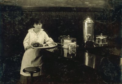 Uma jovem empregada de mesa, Delia Kane de Lewis Wickes Hine