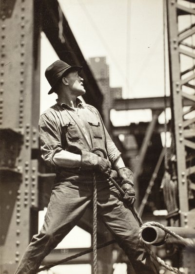 Manobrador de grua no Empire State Building de Lewis Wickes Hine