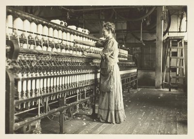 Fiação antiga numa fábrica de algodão do sul de Lewis Wickes Hine