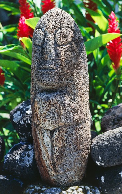 Escultura Tiki antropomórfica, Papeete, Taiti, Ilhas da Sociedade, Arquipélago das Ilhas Windward, Polinésia Francesa (território ultramarino da República Francesa) de Unbekannt Unbekannt