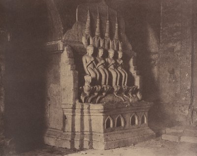 N.º 23. Pugahm Myo [Pagão]. Figuras no Pagode de Damayangyee [Dhamma-yan-gyi]. de Linnaeus Tripe