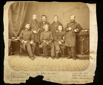 Oficiais dos E.U.A. São Luís de Lisbon Joseph N. Silveira