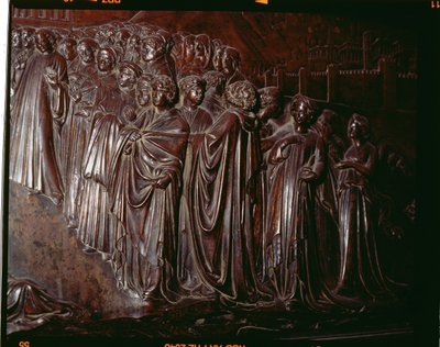 O Santuário de São Zenóbio, detalhe da multidão, detalhe de bronze 1432-5 de 97641 de Lorenzo Ghiberti