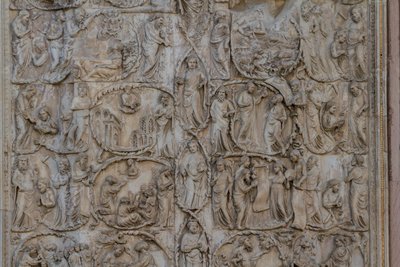 Jesse tree e profecias messiânicas, Stories of Genesis, baixos-relevos de Lorenzo Maitani (antes de 1275-1330), segundo pilar, fachada da catedral de Orvieto, Úmbria, Itália de Lorenzo Maitani