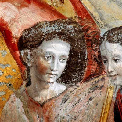 Um anjo, detalhe da pintura representando a coroação da Virgem de Lorenzo Torresani