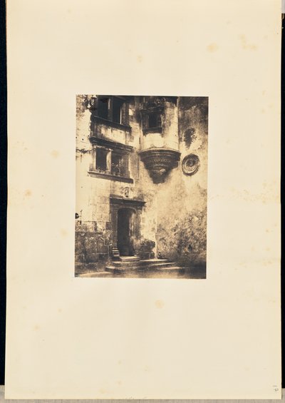 [Escadas e entrada de um edifício renascentista]. de Louis Alphonse Davanne