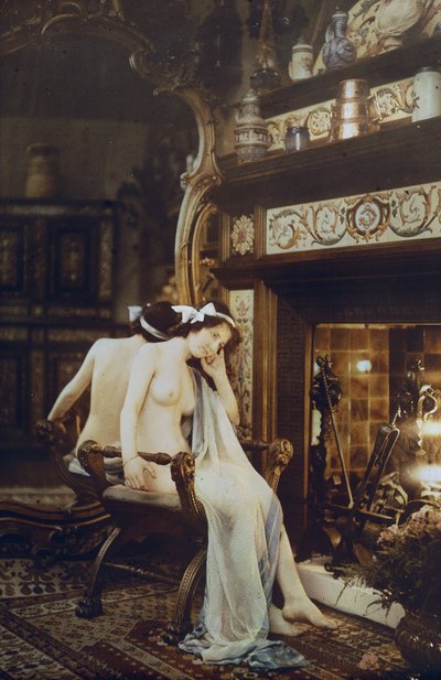 Nu Feminino Sentado perto da Fireside, c.1850-1900 (mantocromo, com fita de papel) de Louis Amedee Mante and Edmond Goldschmidt