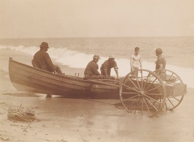 Pescadores a descarregar um barco, Sea Bright, Nova Jérsia de Louis Comfort Tiffany