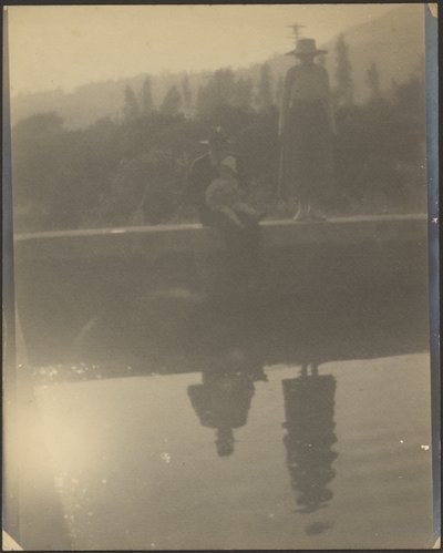 [Figuras refletidas na água] de Louis Fleckenstein