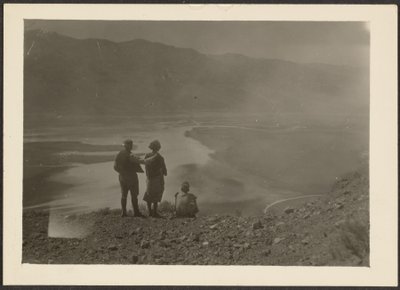[Figuras no Desert Oasis] de Louis Fleckenstein