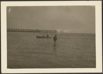 [Figuras em paisagem marítima]. de Louis Fleckenstein