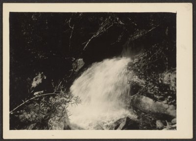 [Paisagem com cascata]. de Louis Fleckenstein