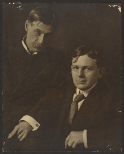 [Retrato de dois homens de fato]. de Louis Fleckenstein