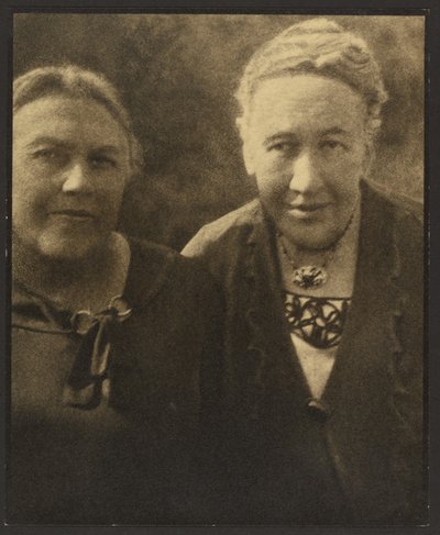 [Retrato de duas mulheres antes da tapeçaria] de Louis Fleckenstein