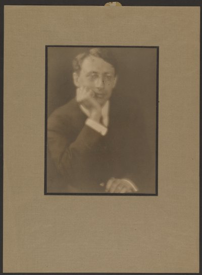 [Retrato de um homem com o queixo apoiado na mão] de Louis Fleckenstein