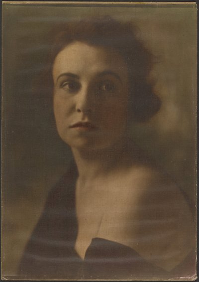 [Retrato de uma mulher com o ombro descoberto]. de Louis Fleckenstein