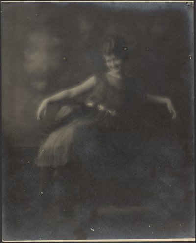 [Retrato de uma mulher com um laço no cinto] de Louis Fleckenstein